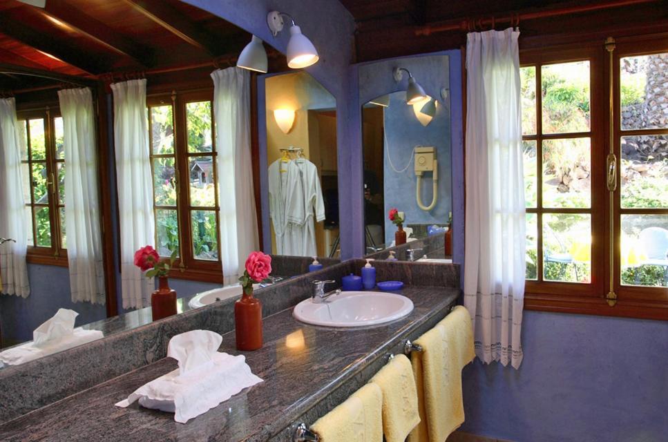Finca Casa Vieja Hotel Santa Úrsula Екстериор снимка
